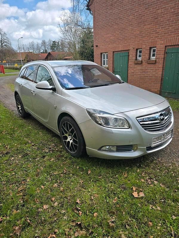 Gebraucht Opel Insignia OPC 194 PS (142 kW) 2013 Silber Kombi