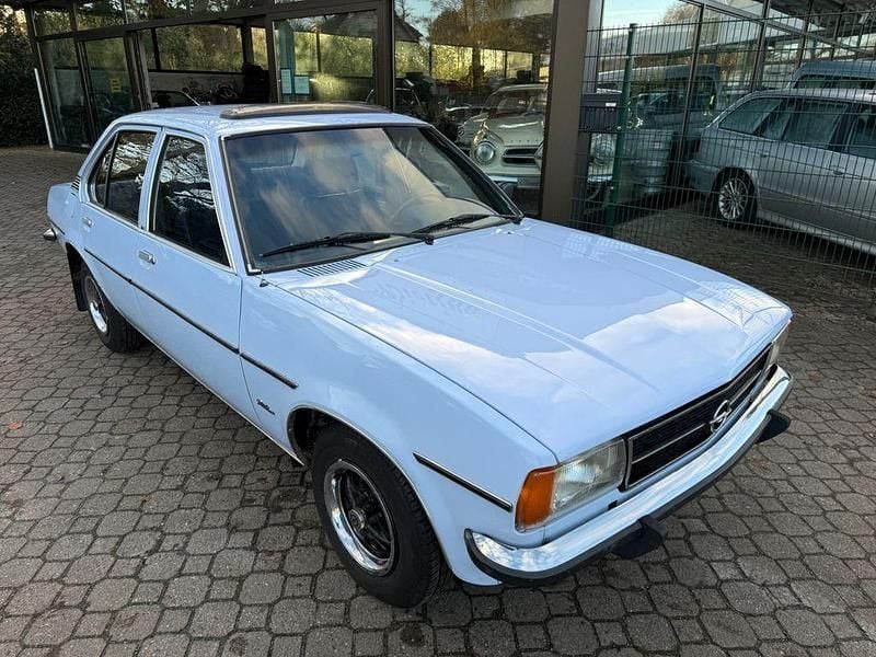 Blau Gebraucht 1977 Opel Ascona Limousine | 6.450 € - Bild 1/4