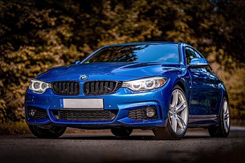 Blau Gebraucht 2016 BMW 430 M Sport Coupé | 19.500 € (Fairer Preis) - Bild 1/4