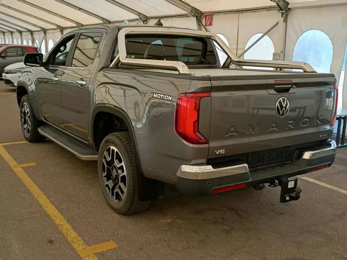 Gebraucht VW Amarok Style 241 PS (177 kW) 2023 Grau Pickup