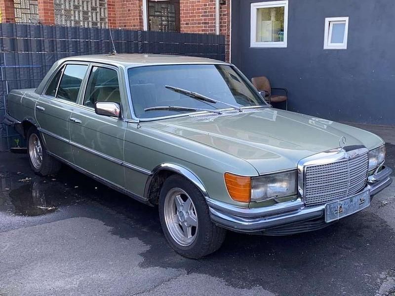 Grün Gebraucht 1977 Mercedes 350 SE Limousine | 5.900 € - Bild 1/4