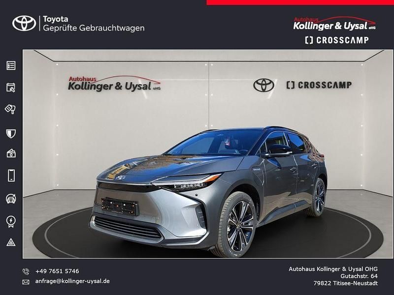 Palladiumsilber metallic / dach schwarz Gebraucht 2022 Toyota bZ4X Basis SUV | 31.990 € (Superpreis) - Bild 1/4