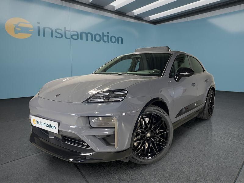 Grau Gebraucht 2025 Porsche Macan Turbo SUV | 135.899 € (Teuer) - Bild 1/4