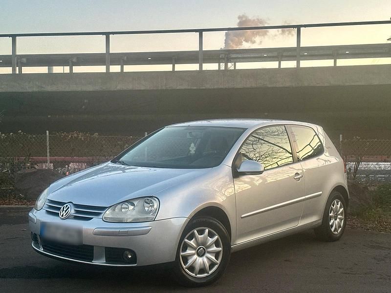 Silber Gebraucht 2007 VW Golf V Goal Kleinwagen | 1.100 € (Superpreis) - Bild 1/4