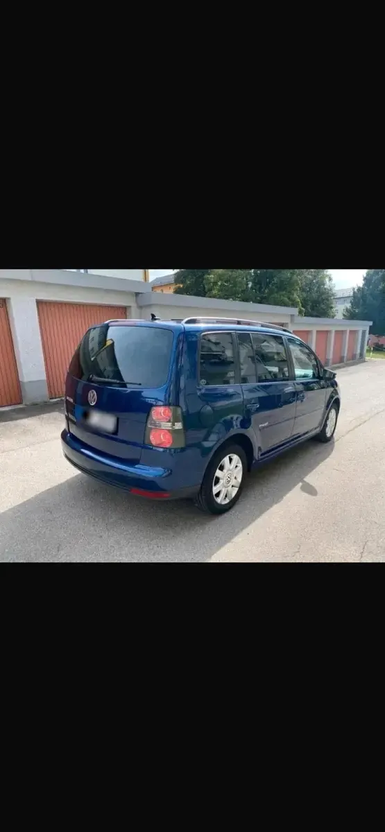 Gebraucht VW Touran 140 PS (102 kW) 2010 Blau Van / Kleinbus