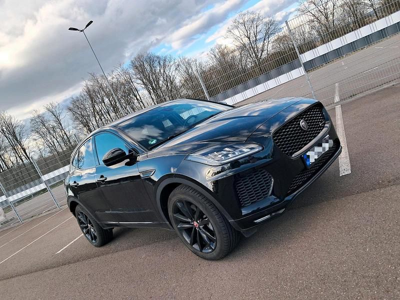 Schwarz Gebraucht 2020 Jaguar E-Pace R-Dynamic SUV | 28.990 € (Fairer Preis) - Bild 1/4