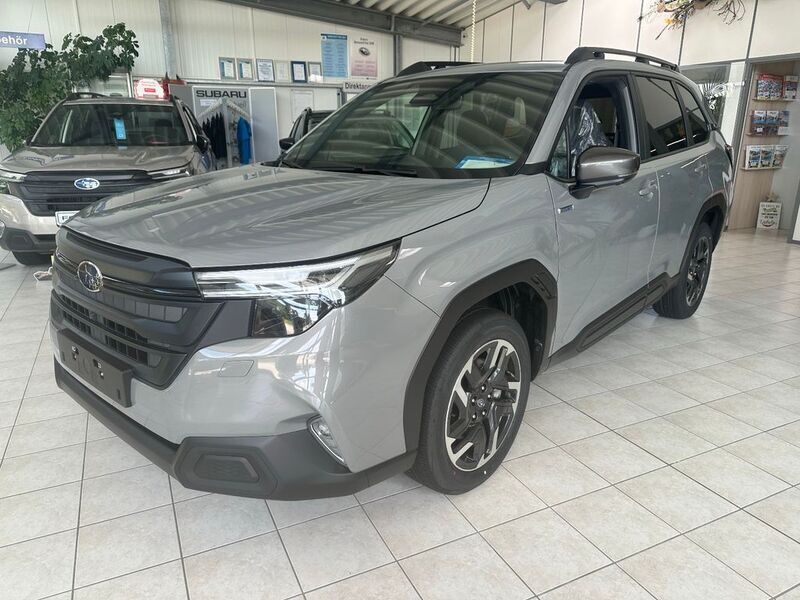 Grau Neu 2025 Subaru Forester Active SUV | 39.800 € (Guter Preis) - Bild 1/3