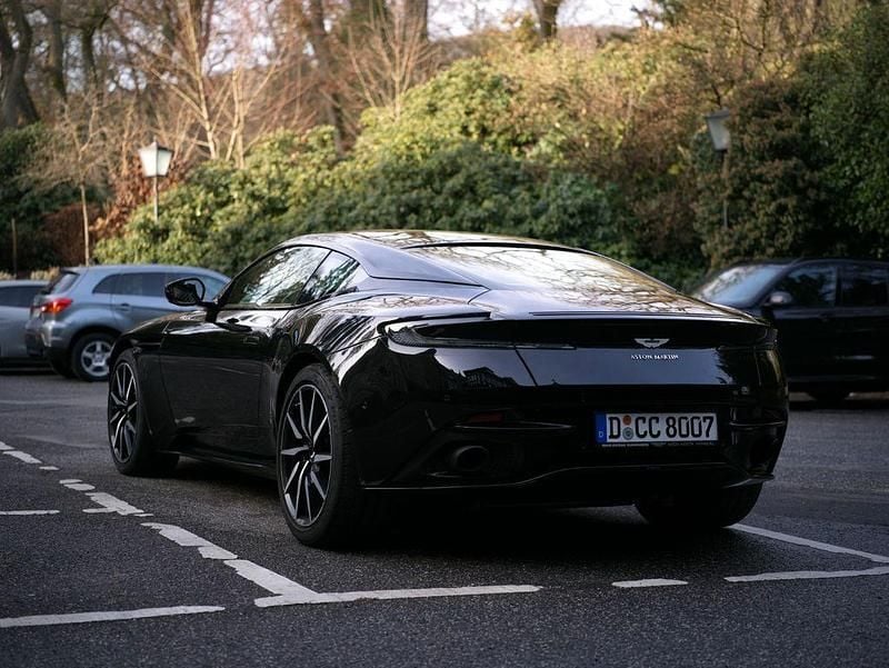 Gebraucht Aston Martin DB11 510 PS (375 kW) 2020 Schwarz