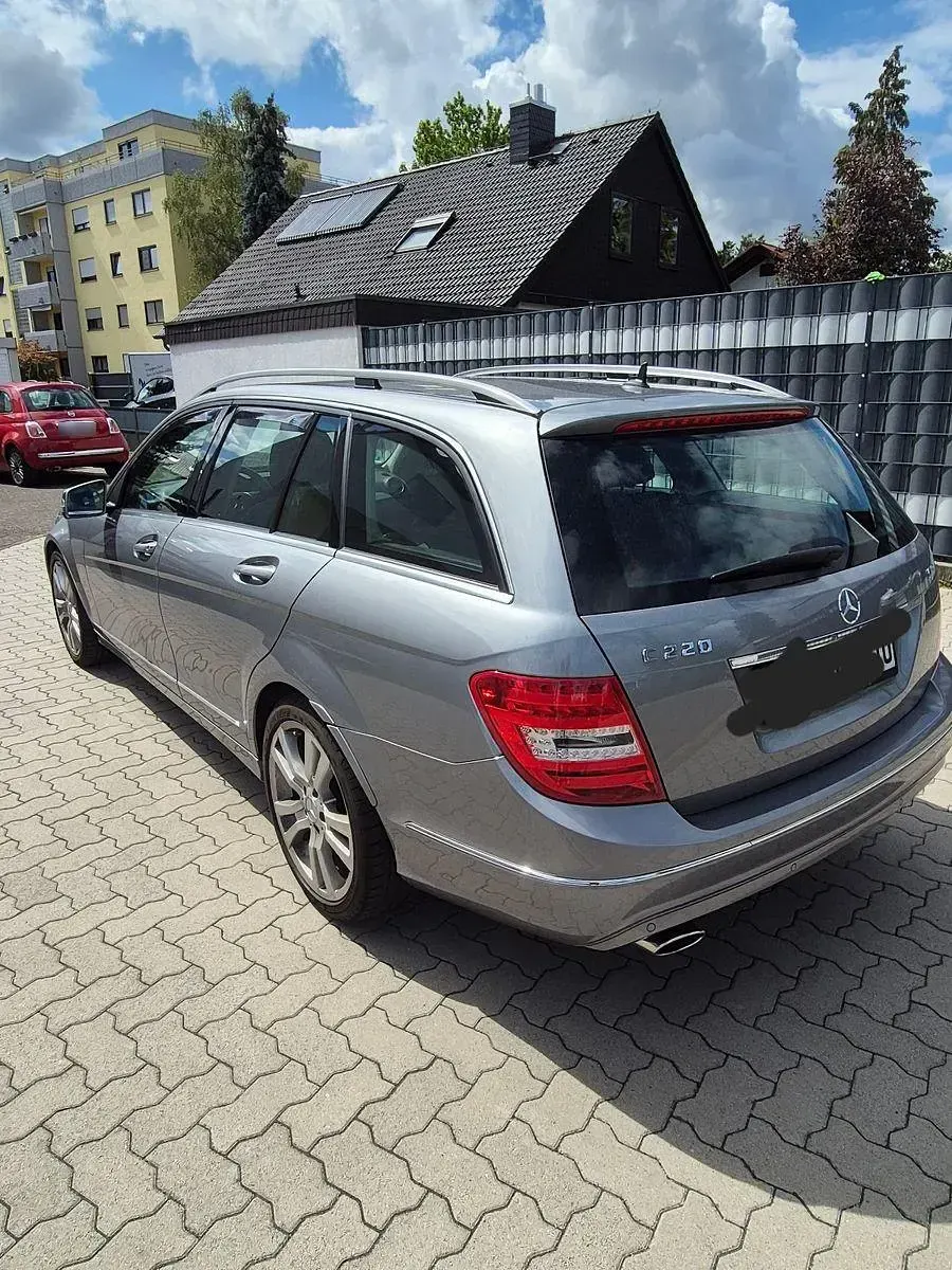 Gebraucht Mercedes C220 Avantgarde 170 PS (125 kW) 2014 Silber Kombi