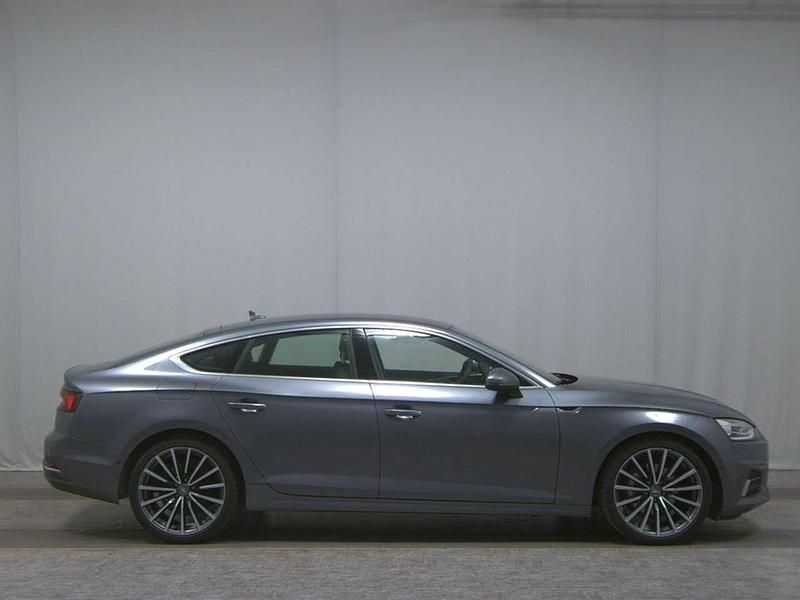 Gebraucht Audi A5 Sport 190 PS (139 kW) 2019 Grau Coupé