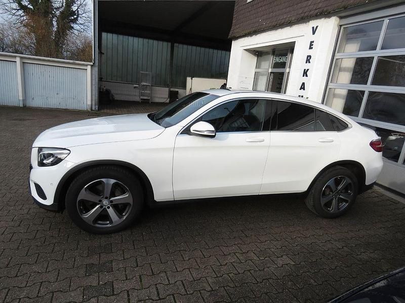 Gebraucht Mercedes GLC220 170 PS (125 kW) 2016 Weiß Coupé