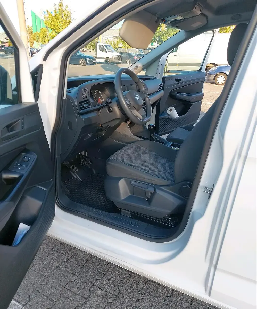 Gebraucht VW Caddy 75 PS (55 kW) 2021 Weiß Van / Kleinbus