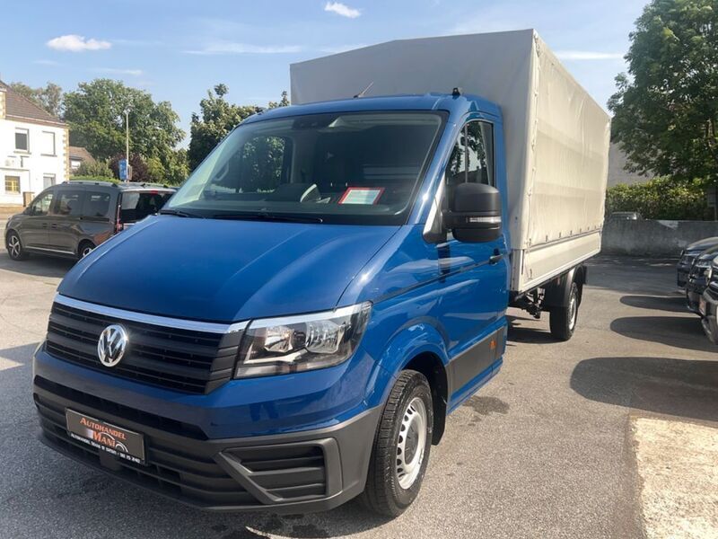 Gebraucht VW Crafter 177 PS (130 kW) 2018 Deep ocean blue Van