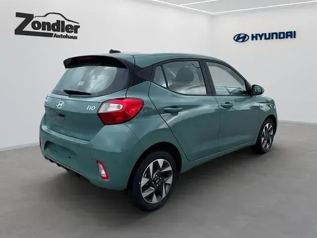 Gebraucht Hyundai i10 Trend 79 PS (58 kW) 2025 Grau Kleinwagen