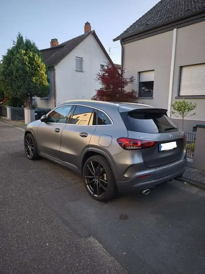 Gebraucht Mercedes GLA35 AMG AMG 306 PS (225 kW) 2020 Grau SUV