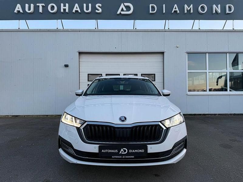 Gebraucht Skoda Octavia First Edition 150 PS (110 kW) 2020 Weiß Kombi