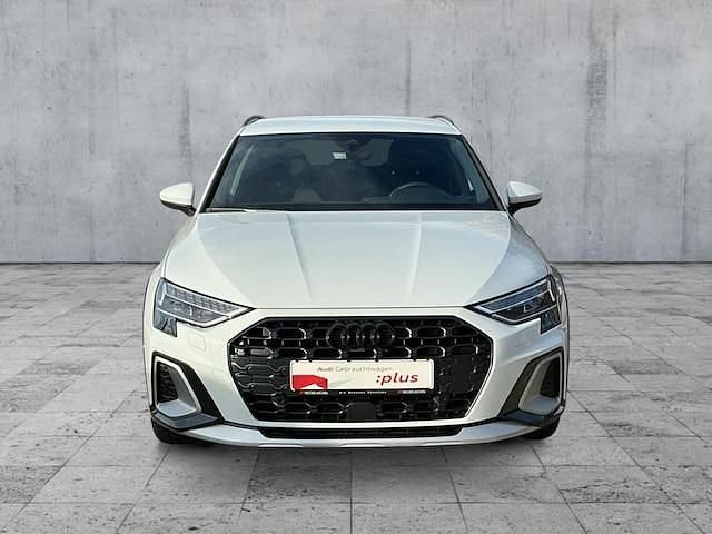 Gebraucht Audi A3 e-tron Ambiente 204 PS (150 kW) 2025 Gletscherweiß metallic Kleinwagen