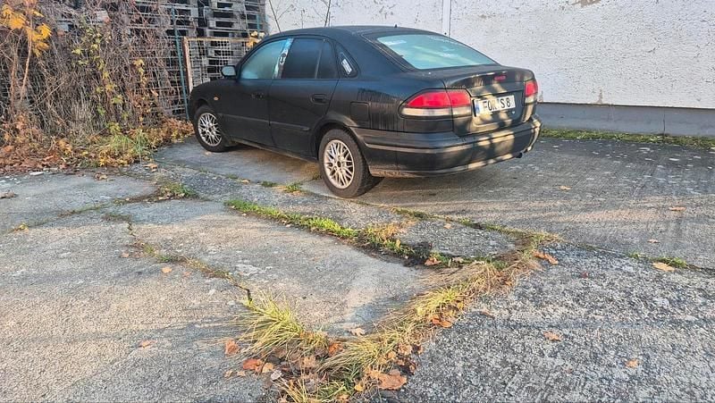 Schwarz Gebraucht 1998 Mazda 626 Limousine | 1.499 € (Guter Preis) - Bild 1/4