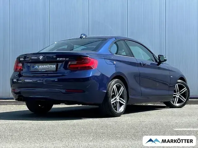 Gebraucht BMW 220 Sport Line 190 PS (139 kW) 2016 Blau Coupé