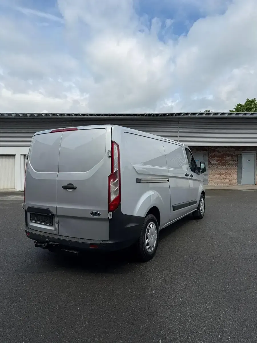 Gebraucht Ford Transit Custom 125 PS (91 kW) 2015 Silber Van / Kleinbus