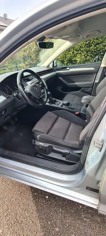 Gebraucht VW Passat Comfortline 150 PS (110 kW) 2015 Silber Kombi