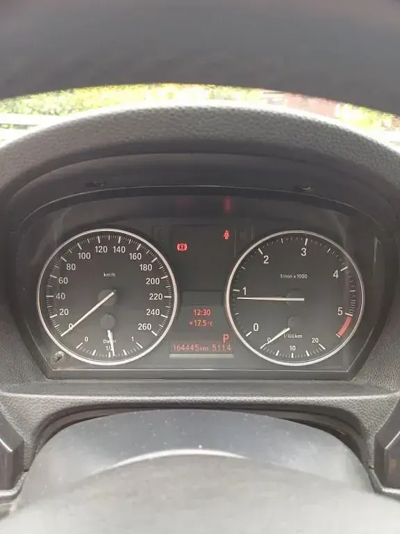 Gebraucht BMW 320 184 PS (135 kW) 2012 Schwarz Kombi