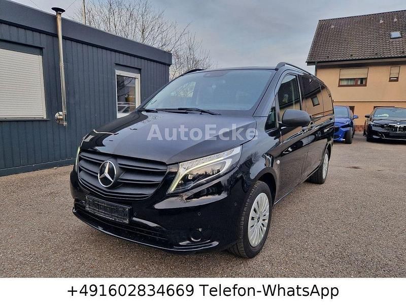 Schwarz Gebraucht 2022 Mercedes Vito Van / Kleinbus | 26.990 € (Superpreis) - Bild 1/4