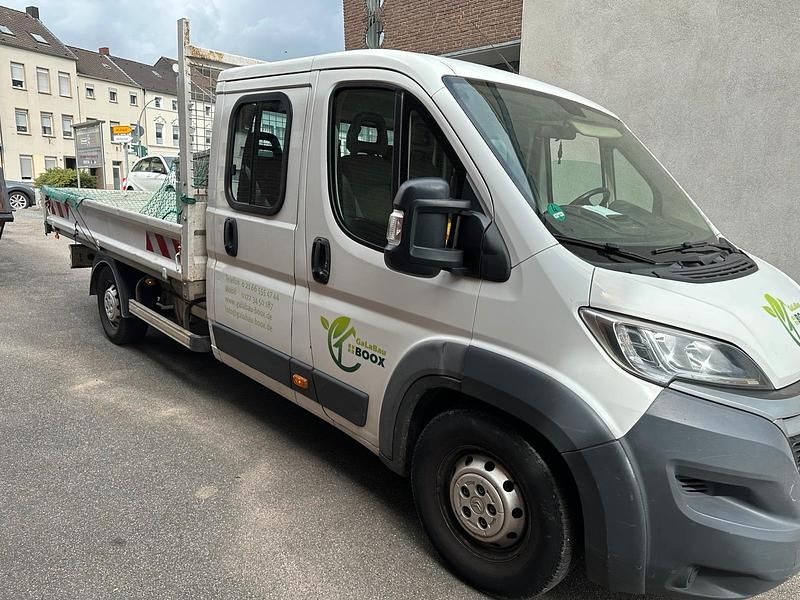 Weiß Gebraucht 2015 Citroën Jumper Van / Kleinbus | 14.500 € - Bild 1/4