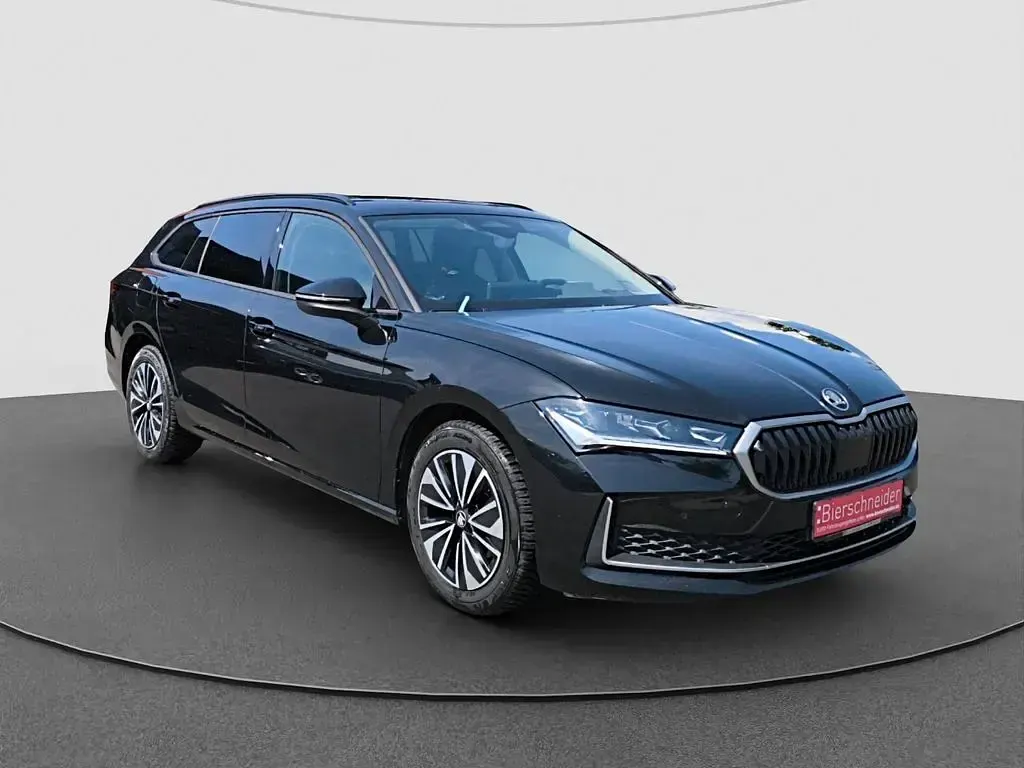 Gebraucht Skoda Superb Selection 150 PS (110 kW) 2025 Schwarz Kombi