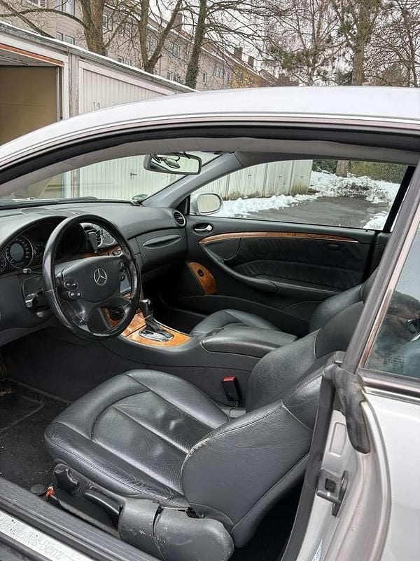 Gebraucht Mercedes CLK240 Elegance 170 PS (125 kW) 2002 Coupé
