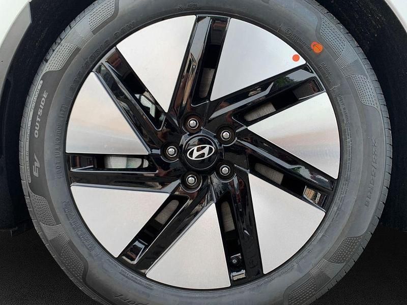 Gebraucht Hyundai Ioniq 6 Dynamiq 111 kW (151 PS) 2024 Weiß Limousine