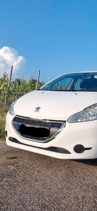 Gebraucht 2014 Peugeot 208 Kleinwagen | 3.350 € (Superpreis) - Bild 1/4