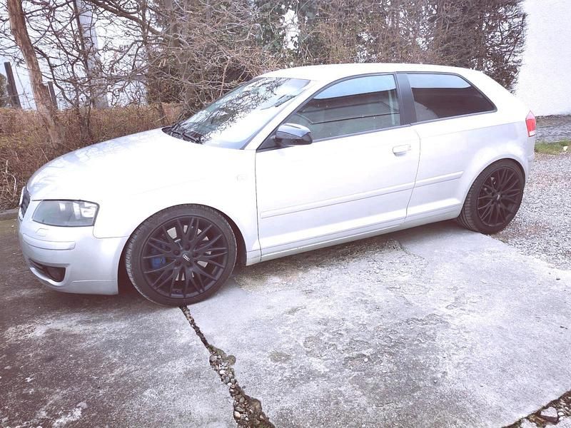 Gebraucht Audi A3 250 PS (183 kW) 2005 Silber Kleinwagen