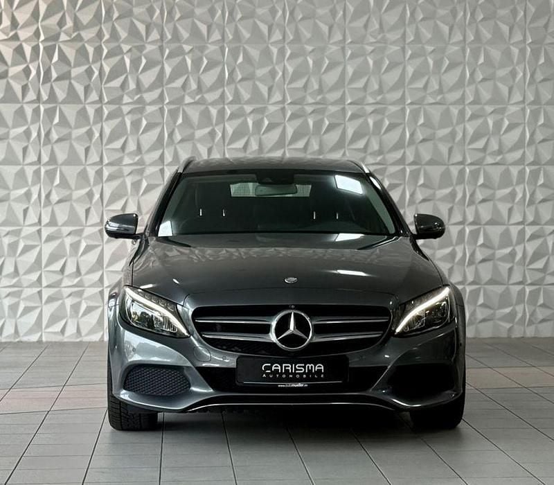 Gebraucht Mercedes C300e 204 PS (150 kW) 2016 Grau Kombi