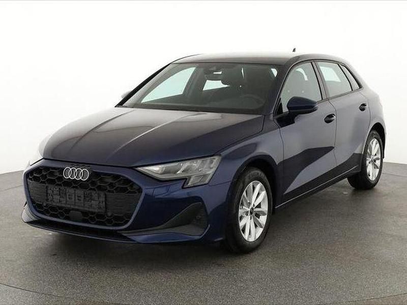 Neu Audi A3 150 PS (110 kW) 2025 Manhattan grau metallic Limousine