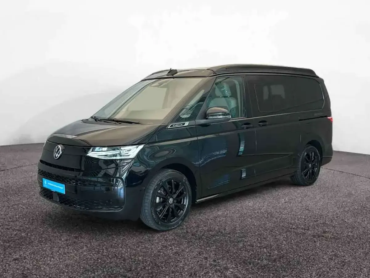 Gebraucht VW T7 Beach 245 PS (180 kW) 2025 Deep black perleffekt Van