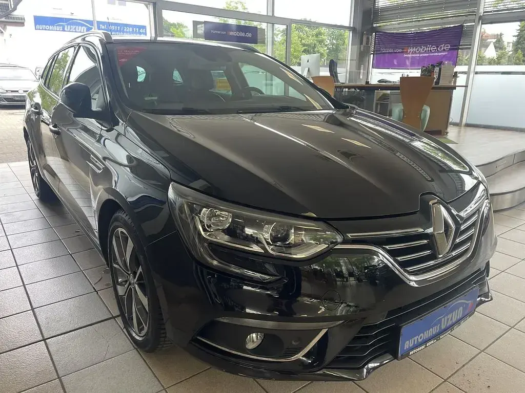 Gebraucht Renault Mégane GT Bose Edition 132 PS (97 kW) 2017 Schwarz Coupé