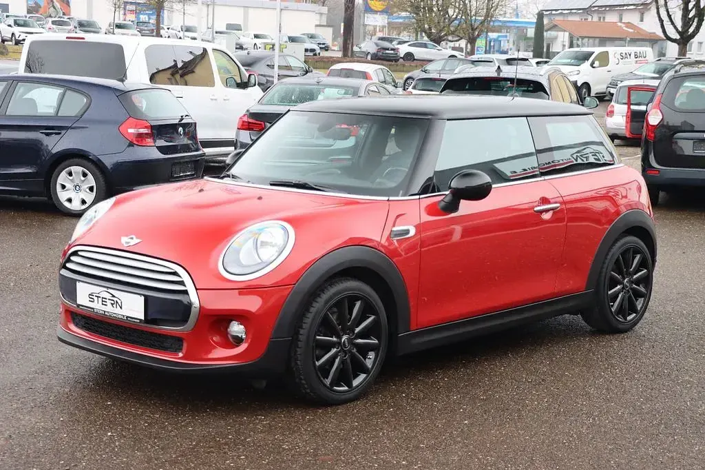 Gebraucht Mini Cooper D 116 PS (85 kW) 2015 Blazing red ii Kleinwagen