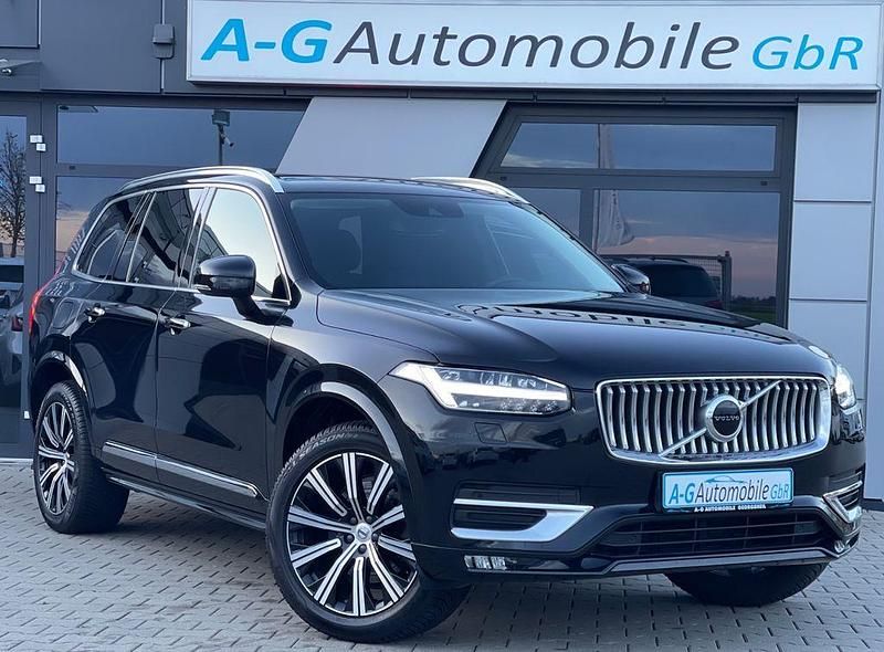 Schwarz Gebraucht 2022 Volvo XC90 Inscription SUV | 43.900 € (Guter Preis) - Bild 1/4