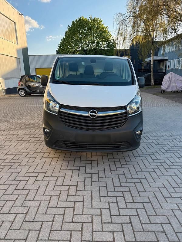 Gebraucht Opel Vivaro 116 PS (85 kW) 2016 Weiß Van / Kleinbus