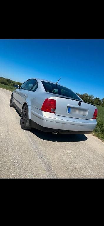 Gebraucht VW Passat Comfortline 101 PS (74 kW) 1997 Silber Limousine