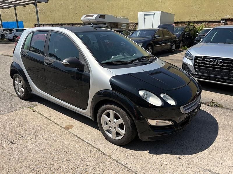 Usado Smart ForFour Basis 95 HP (69 kW) 2006 Prateado Citadino