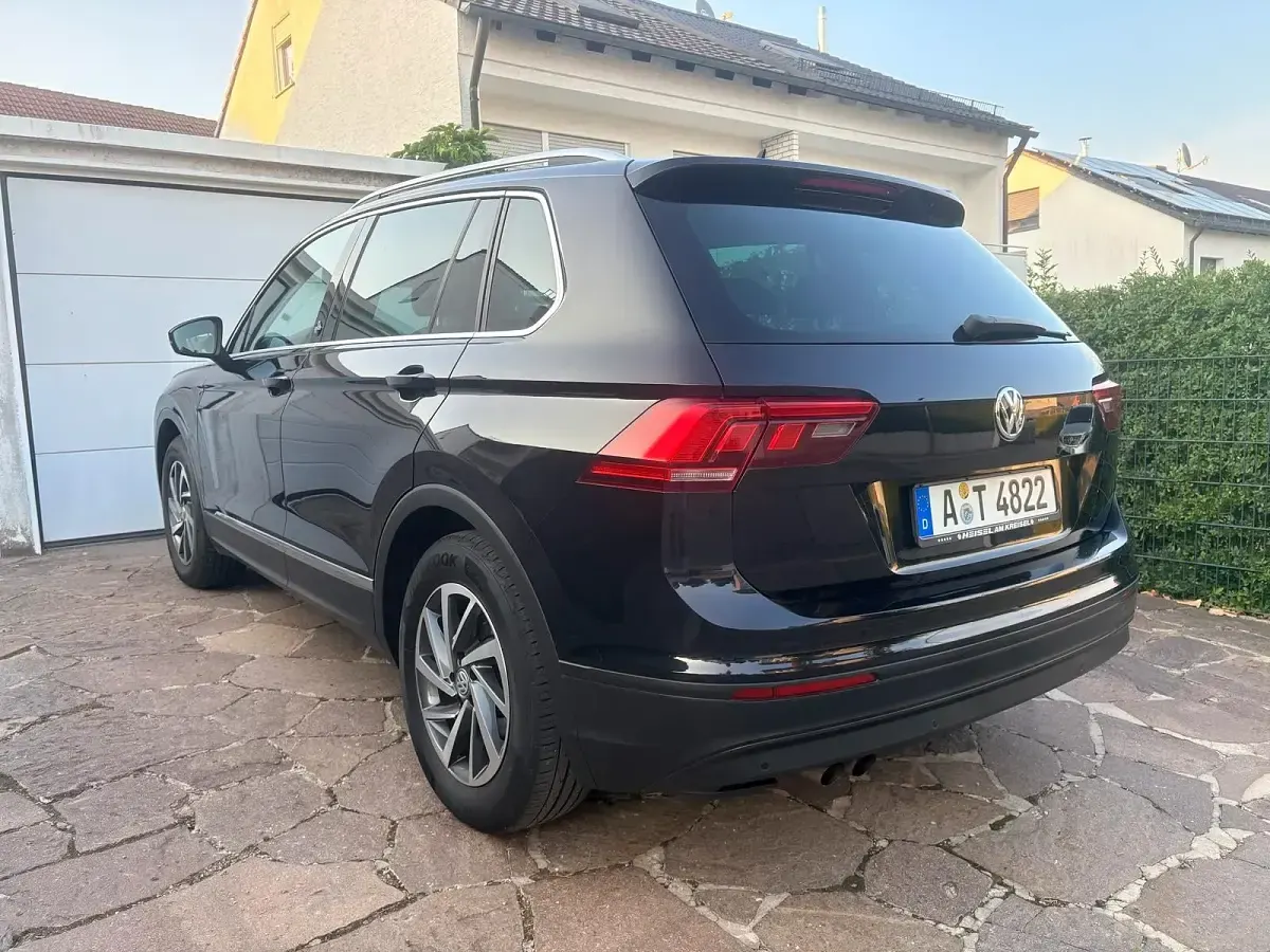Gebraucht VW Tiguan Sound 150 PS (110 kW) 2018 Schwarz SUV
