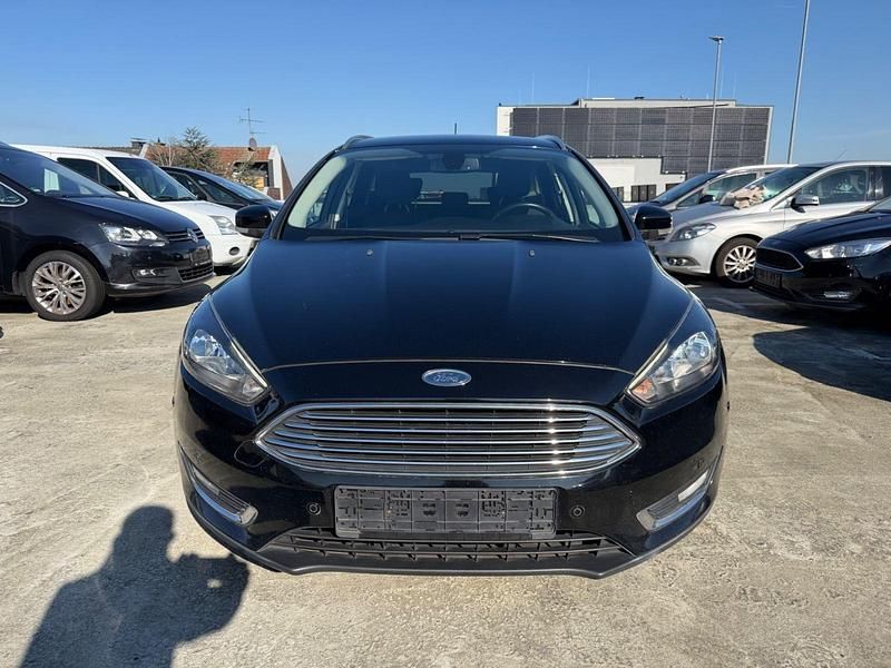 Gebraucht Ford Focus 120 PS (88 kW) 2017 Schwarz Kombi