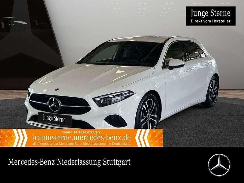 Weiß Gebraucht 2024 Mercedes A200 Advanced Limousine | 30.490 € (Fairer Preis) - Bild 1/3