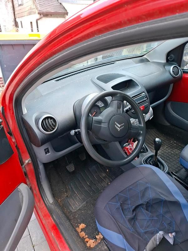 Rot Gebraucht 2010 Citroën C1 Kleinwagen | 600 € (Superpreis) - Bild 1/3
