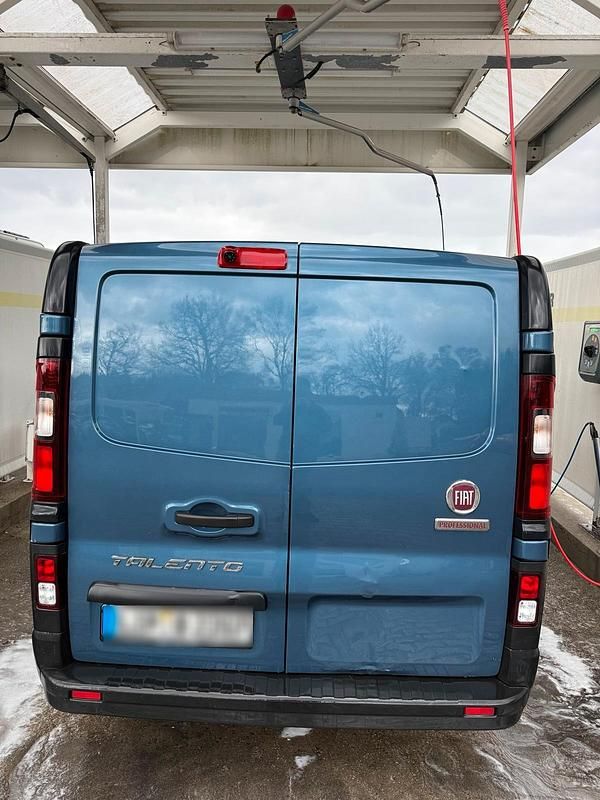 Second-hand Fiat Talento 88 CP (64 kW) 2020 Albastru Monovolum