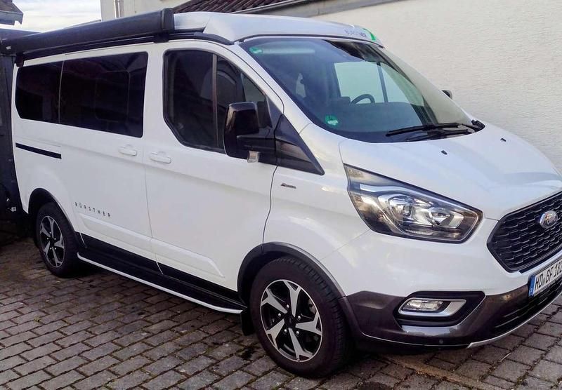 Gebraucht Ford Tourneo Titanium 170 PS (125 kW) 2024 Weiß Van / Kleinbus