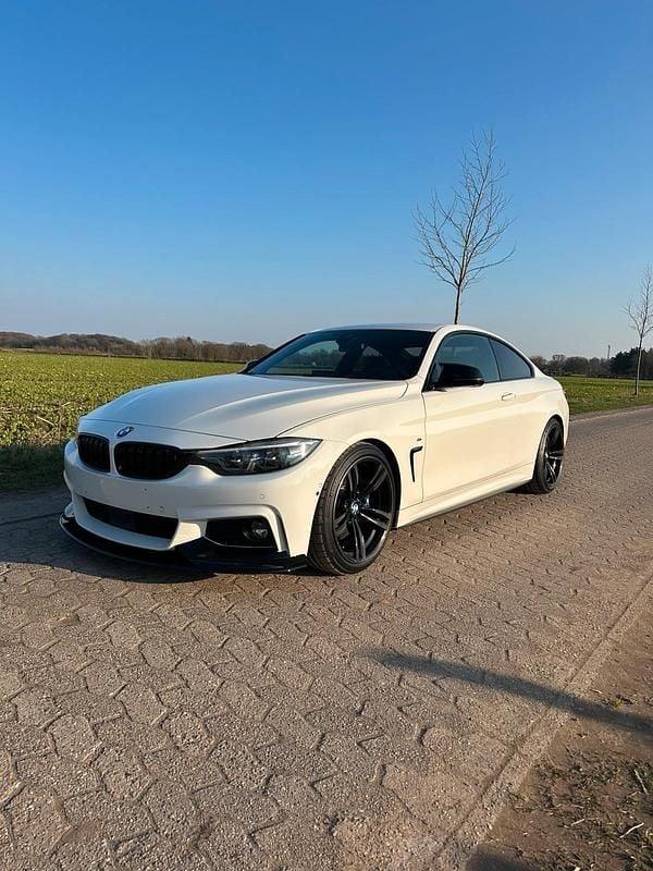 Gebraucht BMW 440 M Performance 326 PS (239 kW) 2017 Weiß Coupé