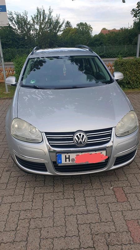 Grau Gebraucht 2008 VW Golf V Kombi | 3.700 € (Fairer Preis) - Bild 1/4